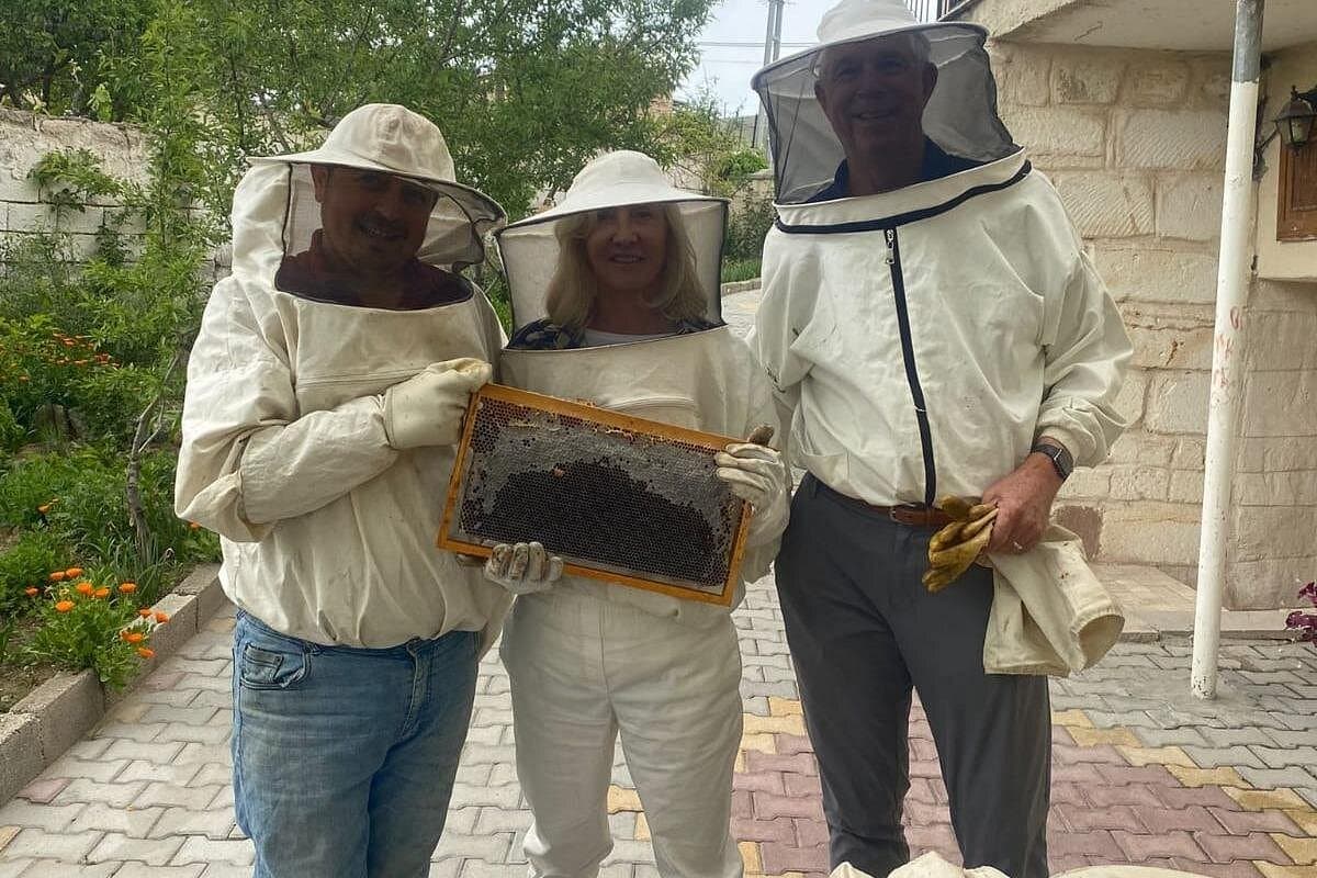 Cappadocia Beekeeping Experience – Harvest Fresh Honey & Taste Nature’s Sweetest Secret - Image 6